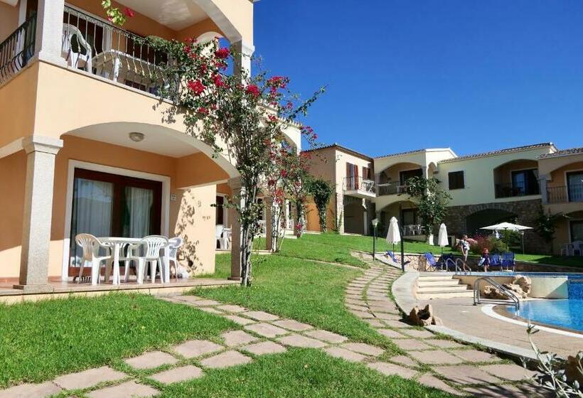 آپارتمان 1 خوابه با چشم‌انداز دریا, Residence Con Piscina A Badesi, Appartamenti Con Wifi E A.c