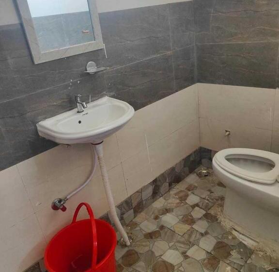 트리플 클래식 룸, Oyo 70136 Vrinda Inn