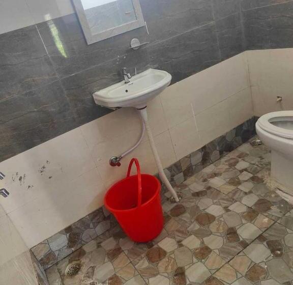 트리플 클래식 룸, Oyo 70136 Vrinda Inn