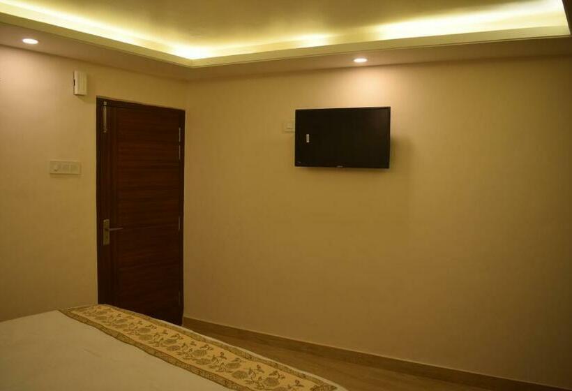 デラックスルーム, Himcasa   A Unit Of Hotel Vikrant