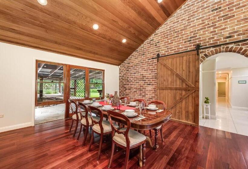 בית, חדר שינה 1, The Wonder Farm