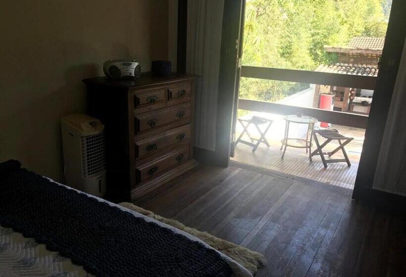 带阳台套房, Casa Da Mariajuana Hostel Tabatinga