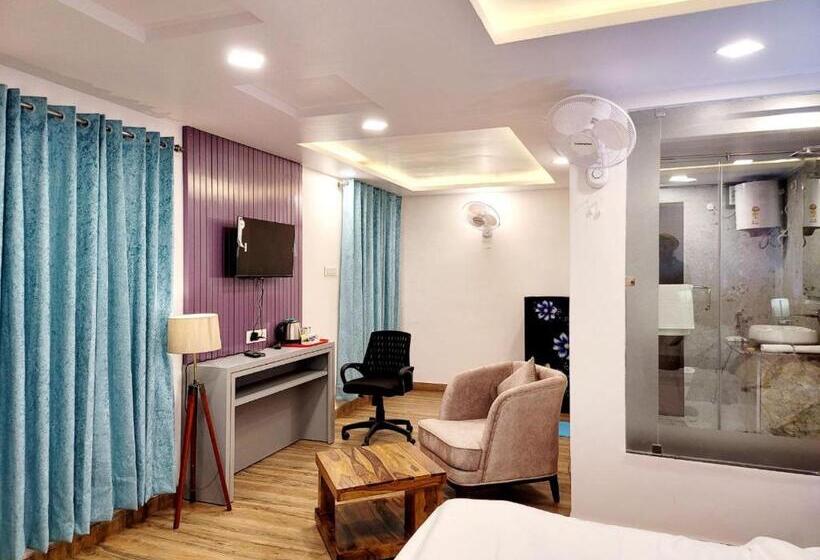 带大床的高级房间, Solitude, The Boutique