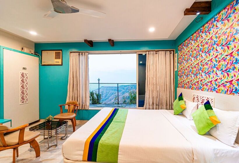スーペリアールーム, Treebo Raval Resort With Valley View