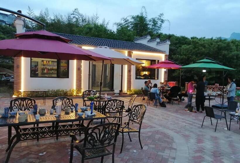 Deluxe room with river view, 悠然江景客栈 三峡店