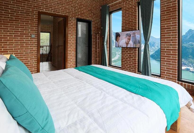 Deluxe room with river view, 悠然江景客栈 三峡店