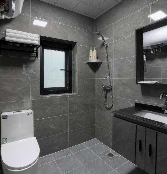 Pokój Standard Widok Góry, 悠然江景客栈 三峡店