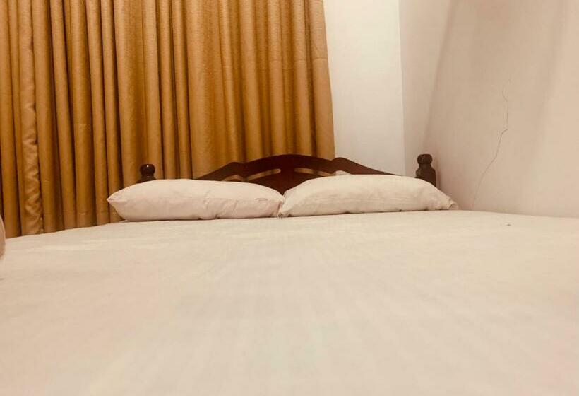 Deluxe Zimmer mit Balkon, Jungle City Hostel