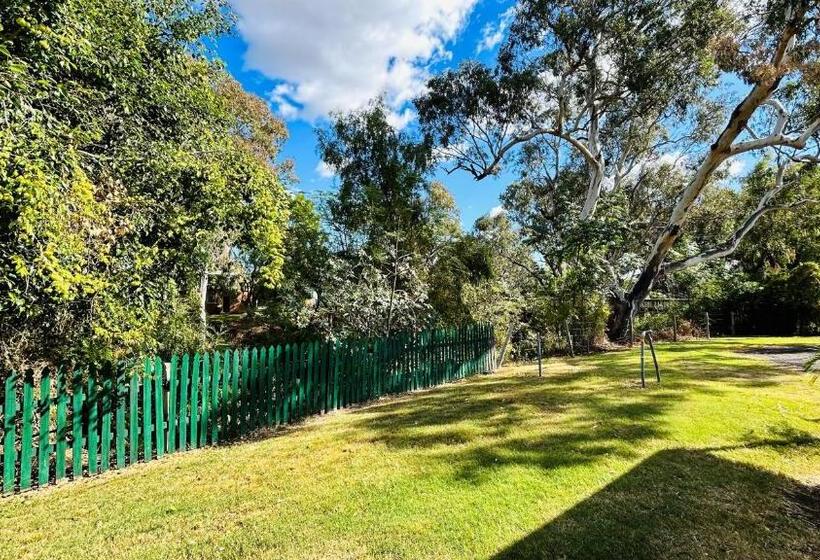 חדר אקונומי, Artesian Spa Motel