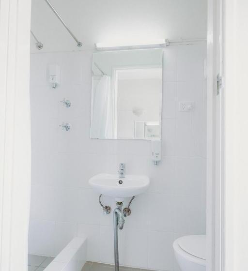 חדר אקונומי, Artesian Spa Motel