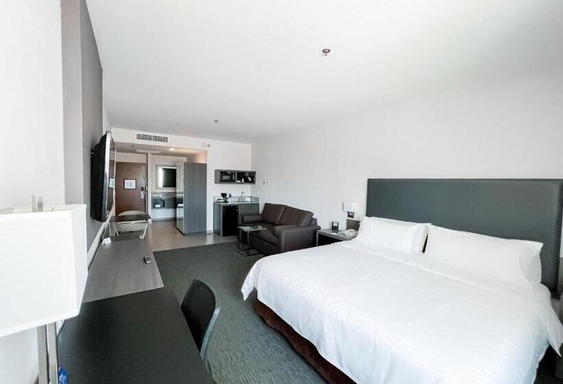 带大床的套房, Holiday Inn Express Hotel & Suites Hermosillo, An Ihg