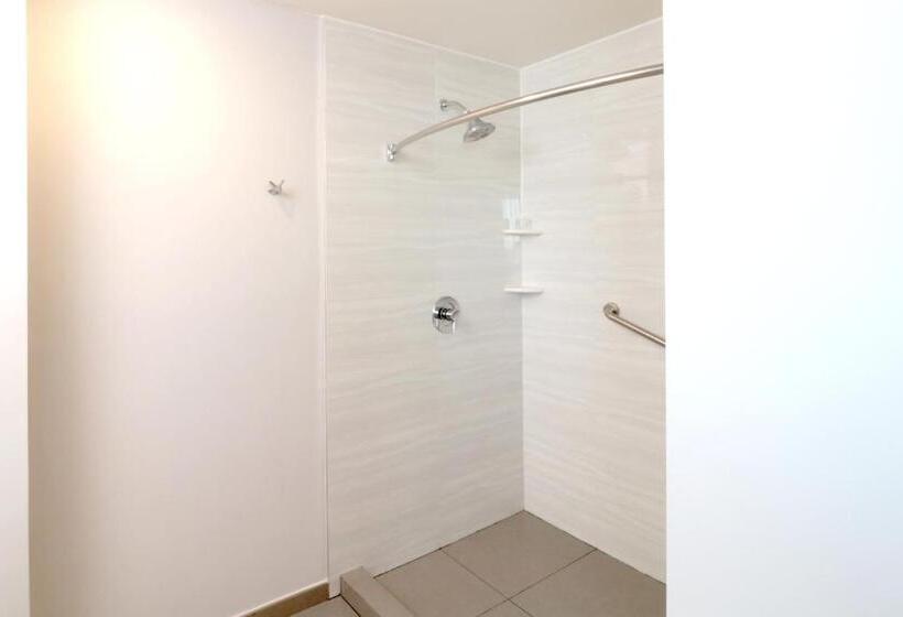 Люкс Кровать Кинг, Holiday Inn Express Hotel & Suites Hermosillo, An Ihg