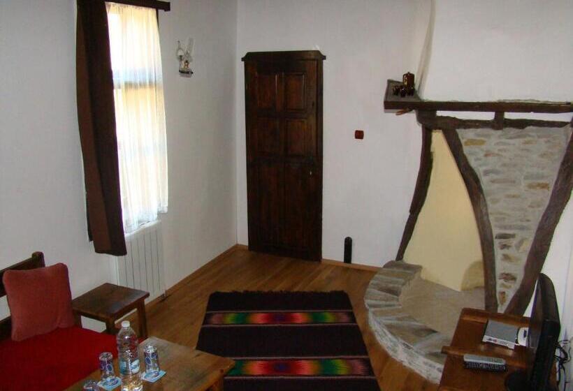 2침실 아파트 정원 전망, Dedovite Kashti