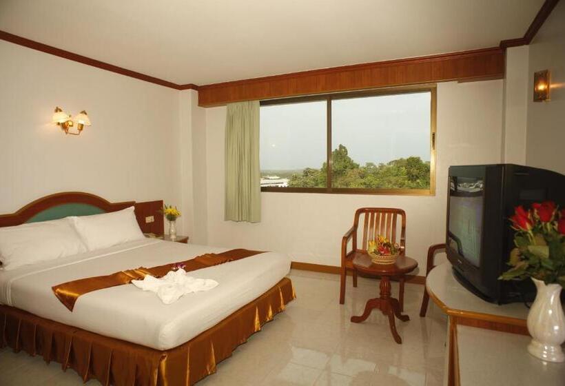 수피리어 룸, Boonsiam