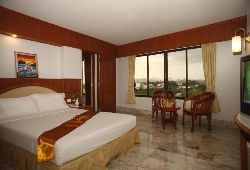 수피리어 룸, Boonsiam