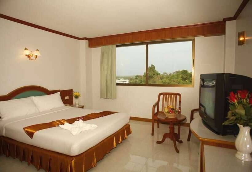 수피리어 룸, Boonsiam