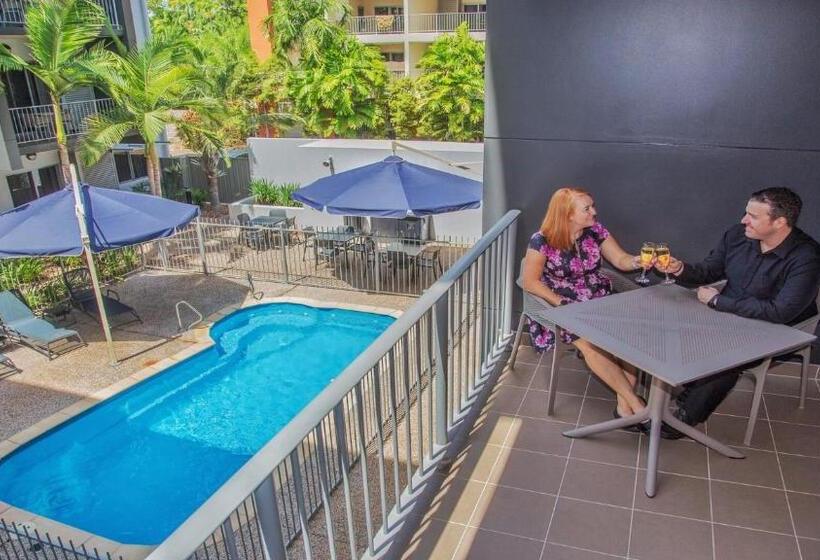 شقة غرفة واحدة, Hudson Parap