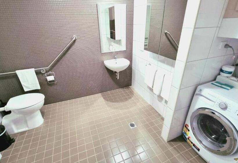 شقة غرفة واحدة, Hudson Parap