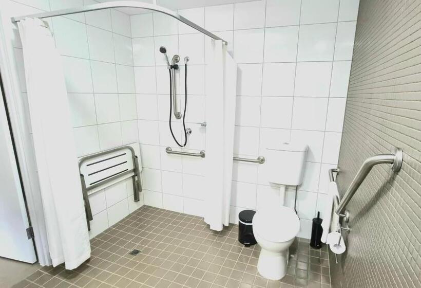 شقة غرفة واحدة, Hudson Parap