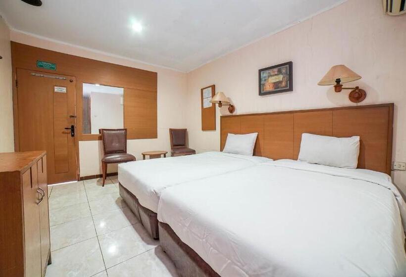 Quarto Estandar, Kalisma By Alia
