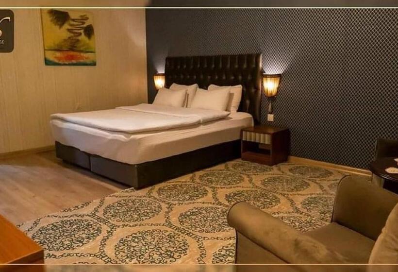 اتاق استاندارد یک نفره, Noble