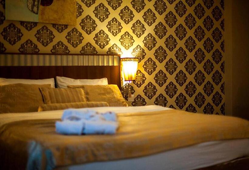 اتاق استاندارد یک نفره, Noble