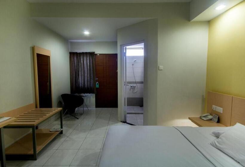 수피리어 룸, Quirin