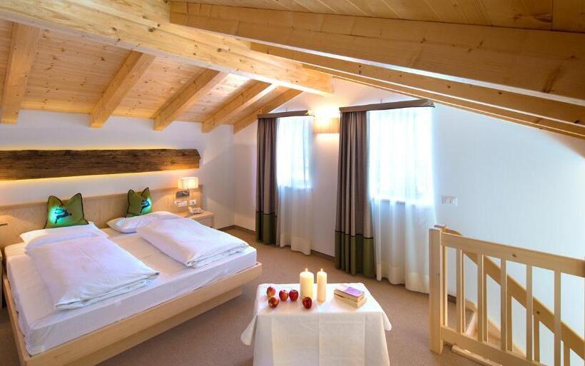 주니어 스위트, Regglbergerhof