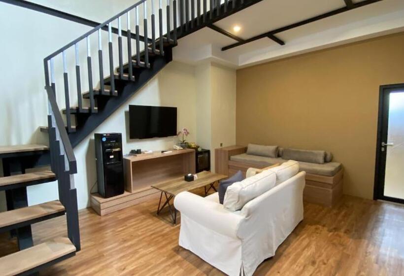 标准工作室, Sabda Alam Hotel & Resort