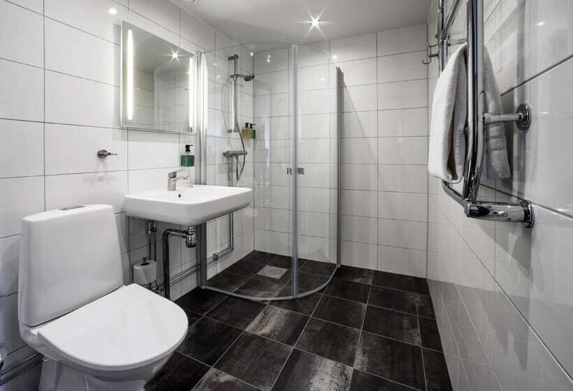 חדר סטנדרט לשלושה, Varbergs Kusthotell