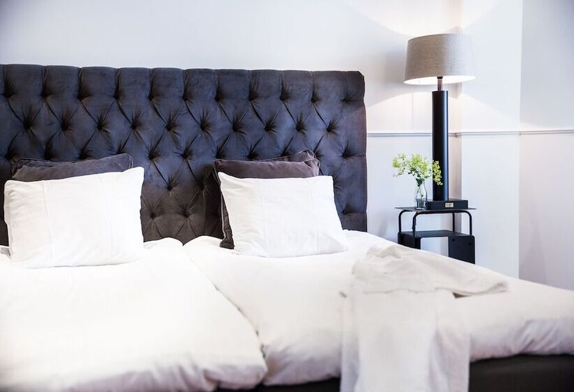 חדר סטנדרט לשלושה, Varbergs Kusthotell