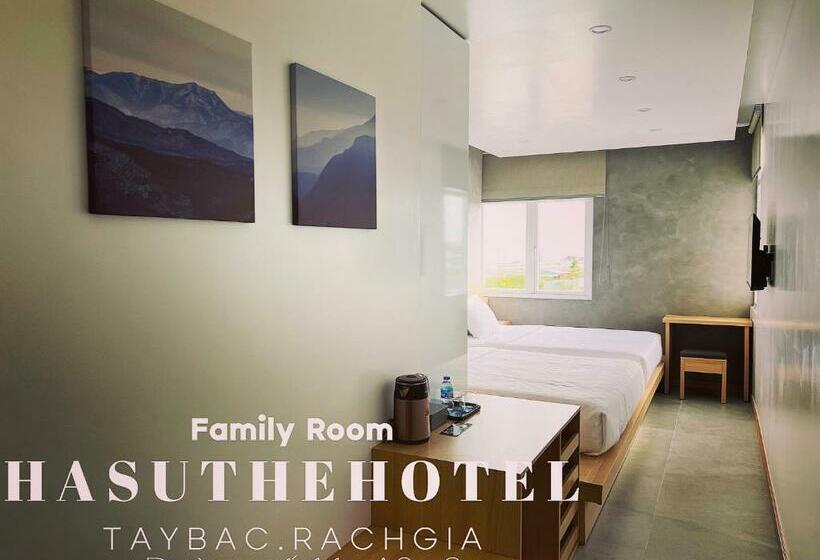 اتاق استاندارد چهار تخته, Hasu The Hotel Rach Gia