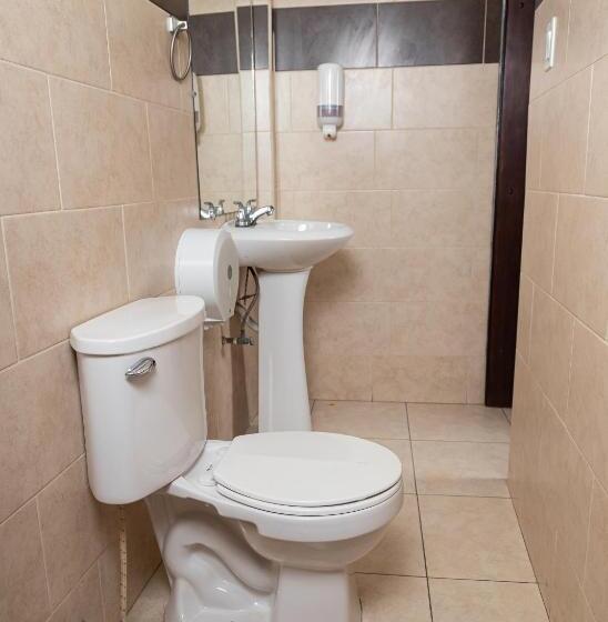 スタンダードルーム, Internacional Palmerola