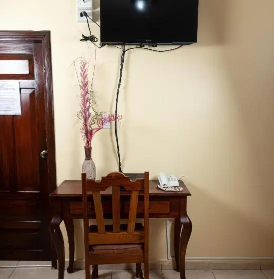 اتاق استاندارد یک نفره, Internacional Palmerola