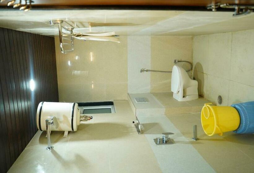 Deluxe Rum, Ardency Green