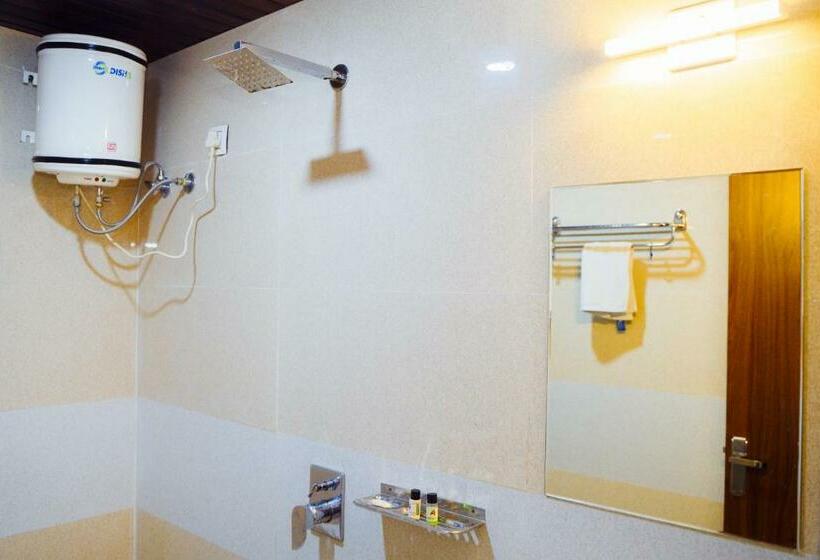 Deluxe Rum, Ardency Green