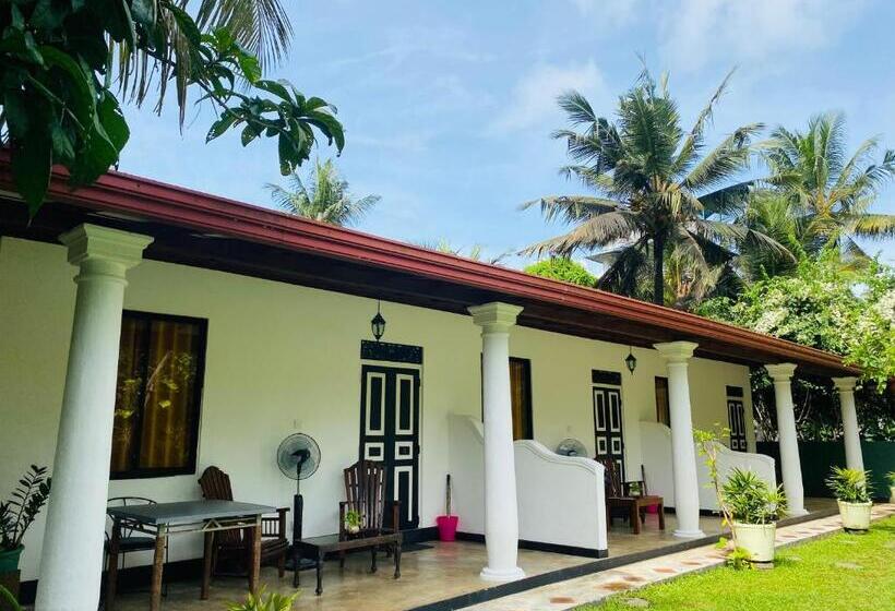 Номер Стандарт Вид на Сад, Nature Villa Unawatuna