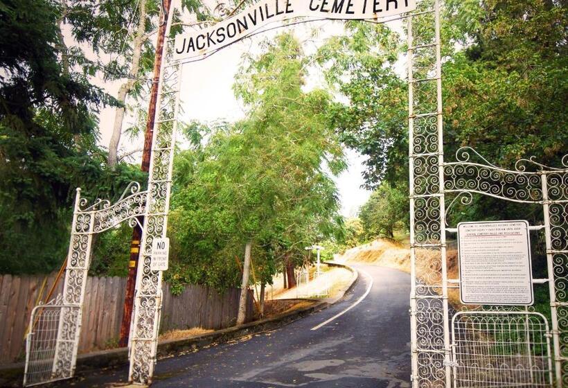 Deluxe Suite met Kingsize Bed, Kubli Haus