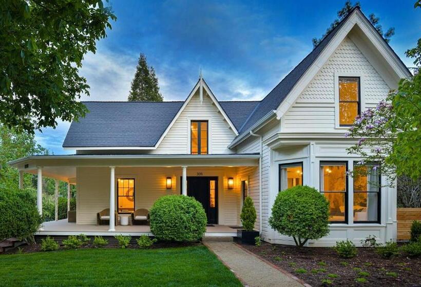 Deluxe Suite, Kubli Haus