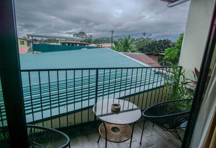 شقة غرفة نوم واحدة مزودة بشُرفة, Argdivan Hostel