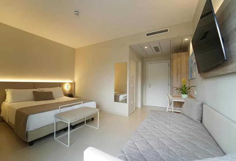 庭の見えるスタンダードトリプルルーム, Eleamare Resort