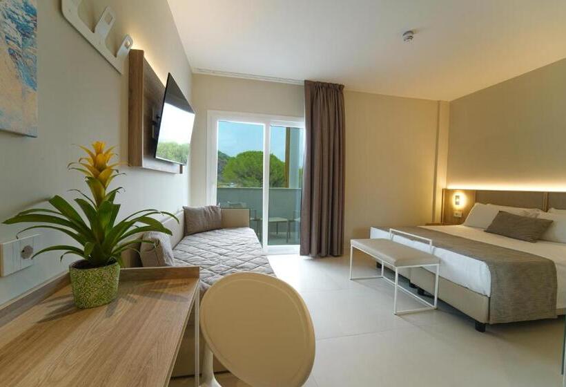 Четырехместный Номер Стандарт Вид на Сад, Eleamare Resort