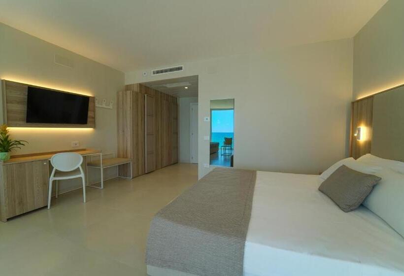 스탠다드 4인용 룸 바다전망, Eleamare Resort