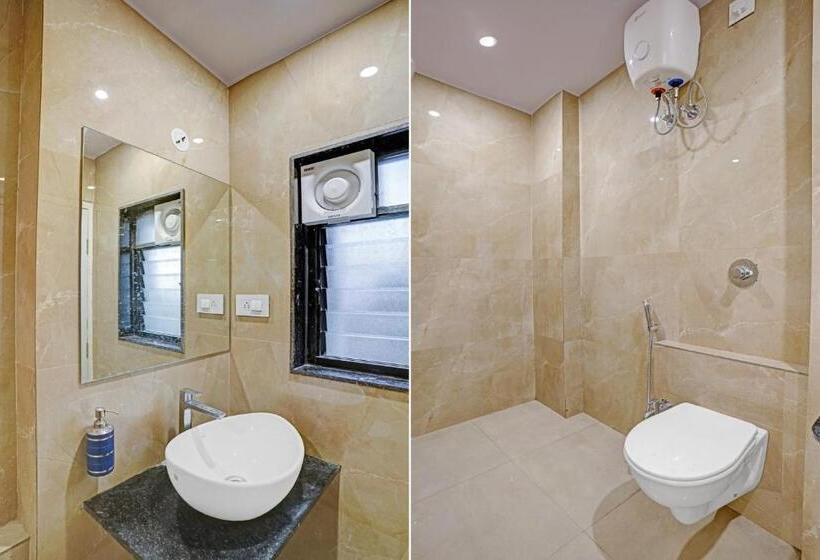 חדר קלאסי לשלושה, O The Silver Nest