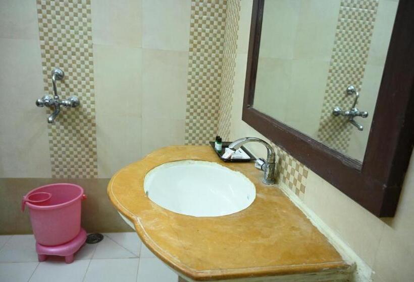 高级家庭房间, Navodaya Jaisalmer