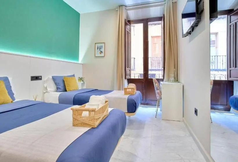 اتاق عادی, Casa Vestali