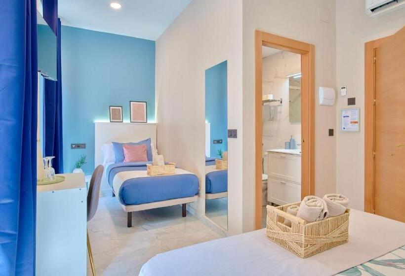 Comfort Driepersoonskamer, Casa Vestali