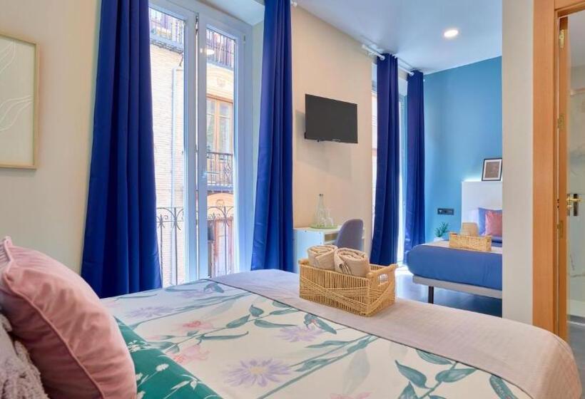 Comfort Driepersoonskamer, Casa Vestali