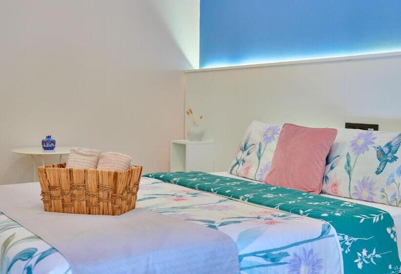 Deluxe Kamer met Balkon, Casa Vestali