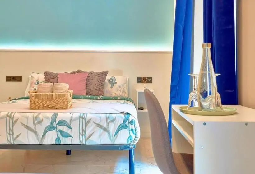 اتاق استاندارد سه تخته با بالکن, Casa Vestali